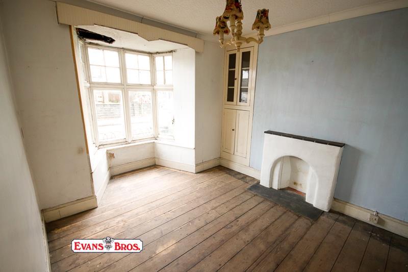 Bay fronted living room