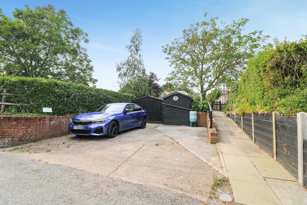 Nounsley Road, Hatfield Peverel 4 bed semidetached house for sale £