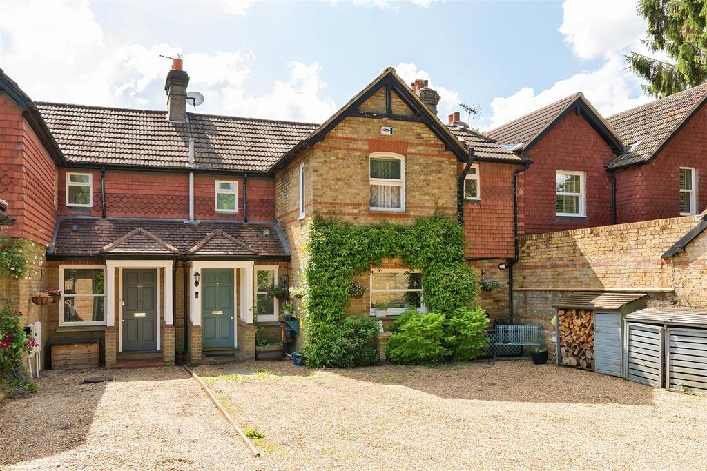 Woodland Way, Kingswood, Surrey 3 bed terraced house for sale £825,000