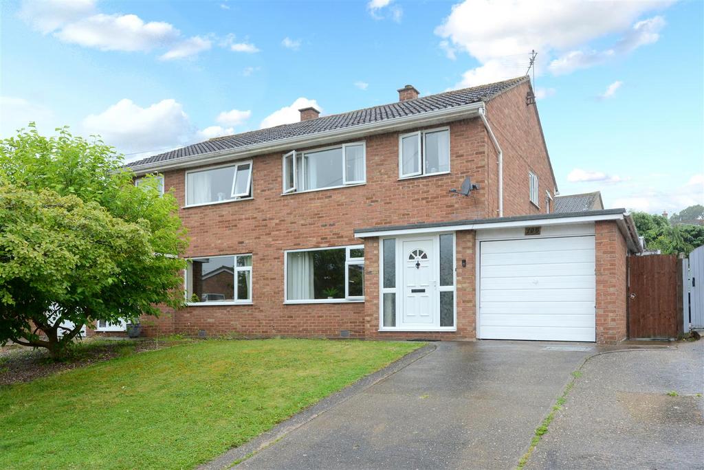 Boscobel Drive, Heath Farm, Shrewsbury 3 bed semidetached house £239,995