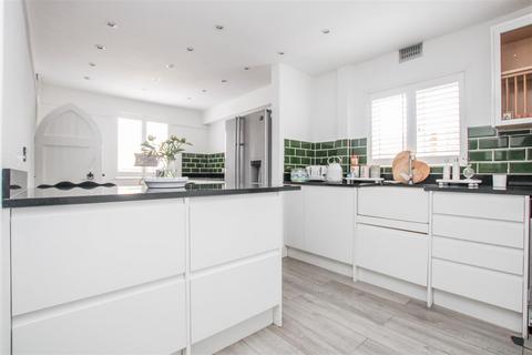 69 Church Road, Bulphan, Upminster, RM14 3RT