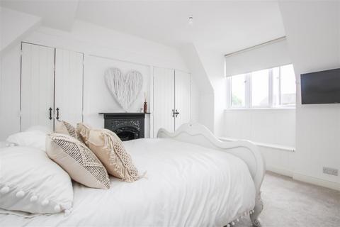 69 Church Road, Bulphan, Upminster, RM14 3RT