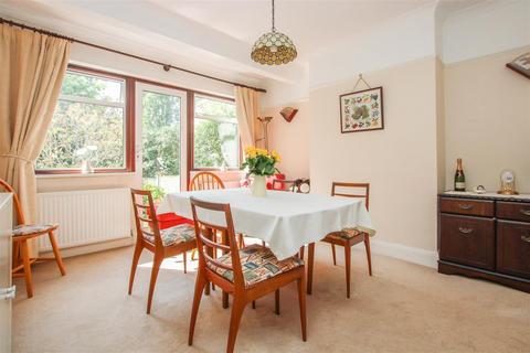 1 Weald Close, Brentwood, CM14 4QU