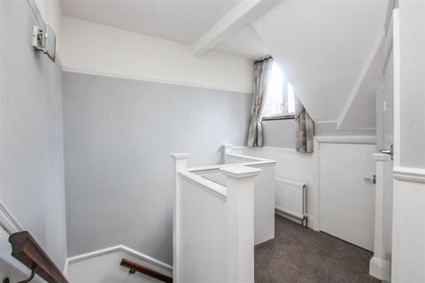 1 Weald Close, Brentwood, CM14 4QU