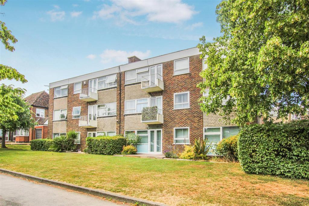 Hutton Road, Shenfield, Brentwood 1 bed apartment for sale £275,000