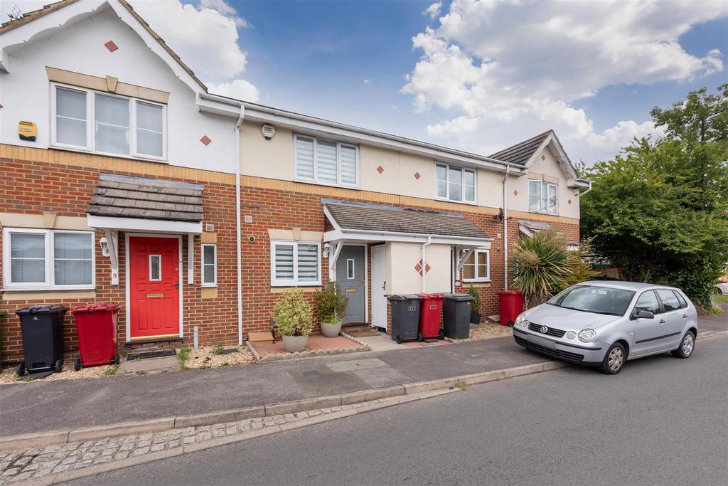 Richards Way, Cippenham 2 bed terraced house for sale £369,950