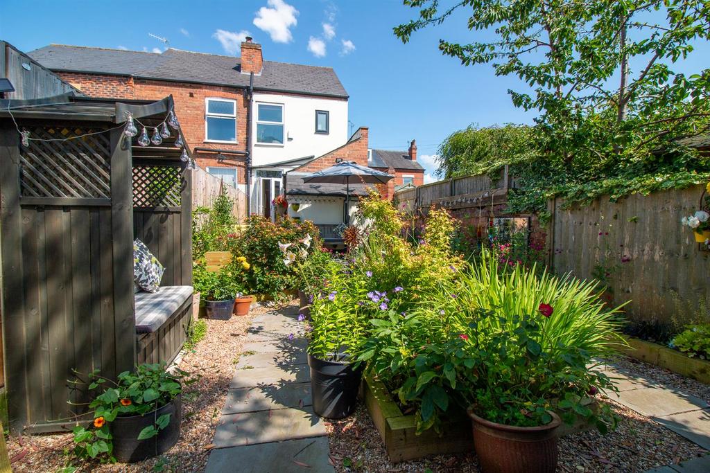 Clifton Avenue, Ruddington 3 bed semidetached house for sale £350,000