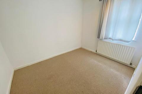 97 Wheatfield Road, Northampton, NN3 2ND