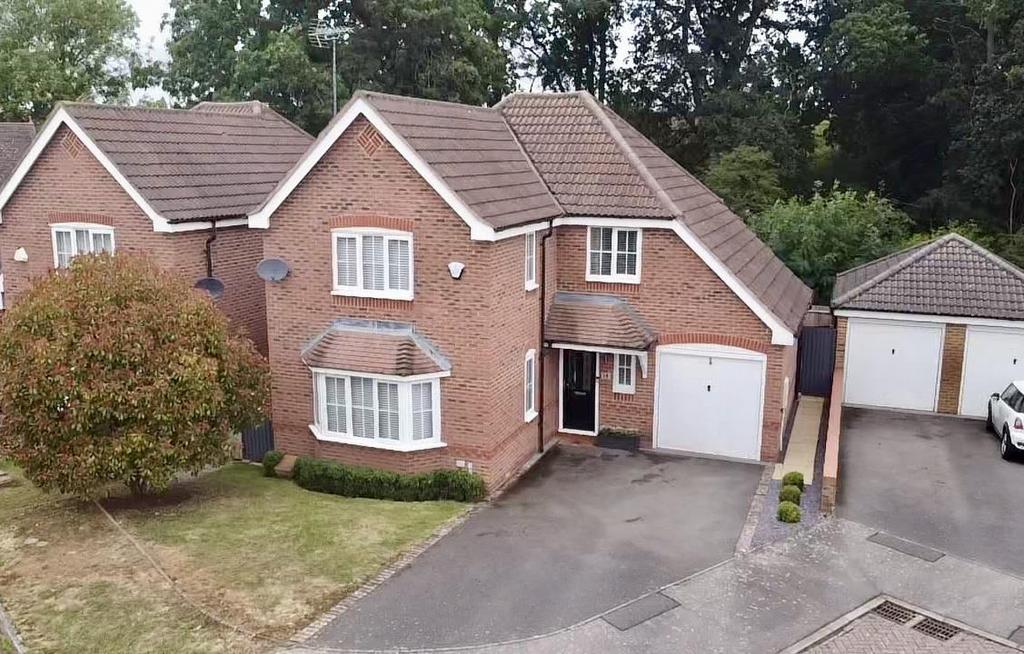 The Rookery, Grange Park, Northampton NN4 4 bed detached house for sale