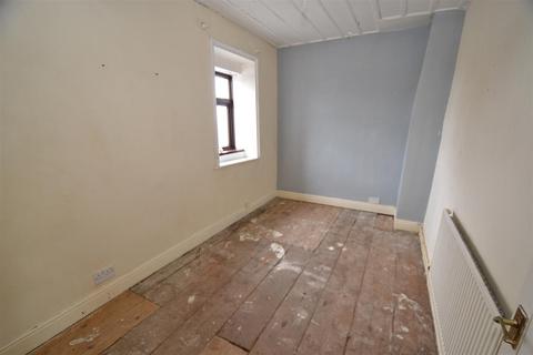 43 Back Lane, Queensbury, Bradford, BD13 1HB