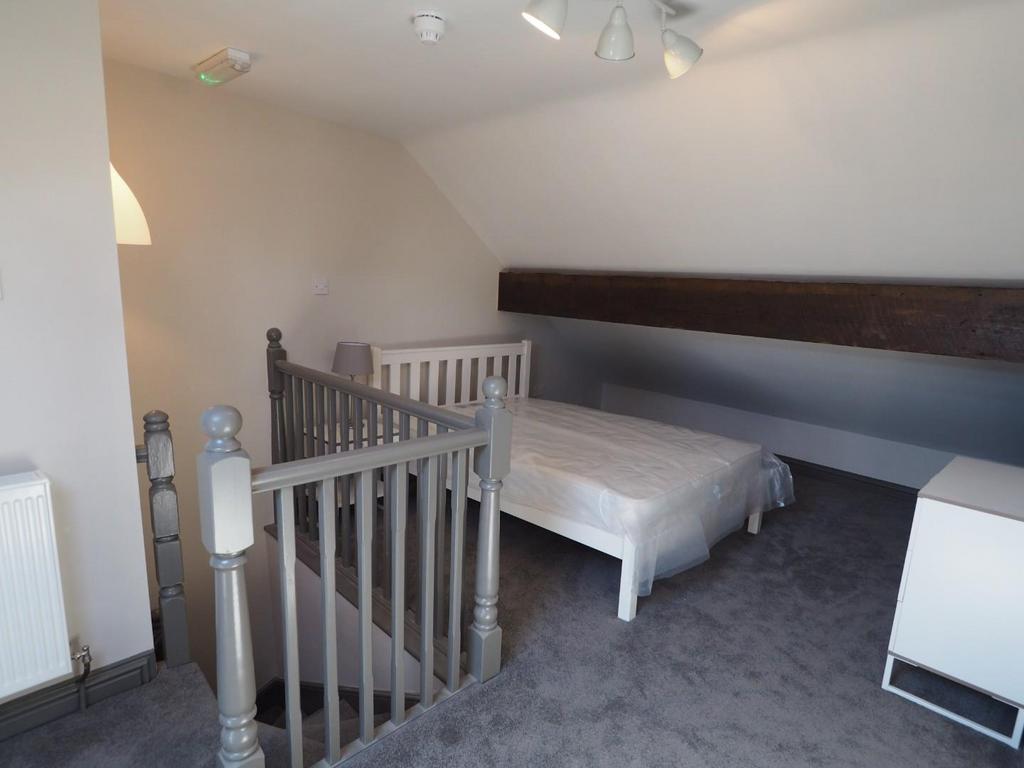 Bedroom 6.jpg