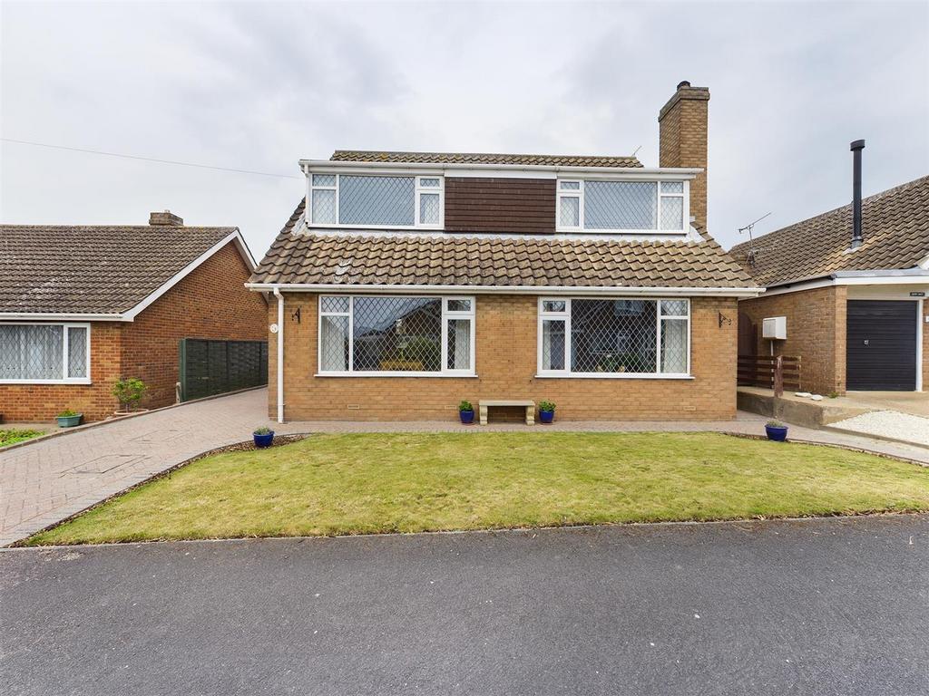 Beech Grove, Flamborough 3 bed detached bungalow for sale £299,950