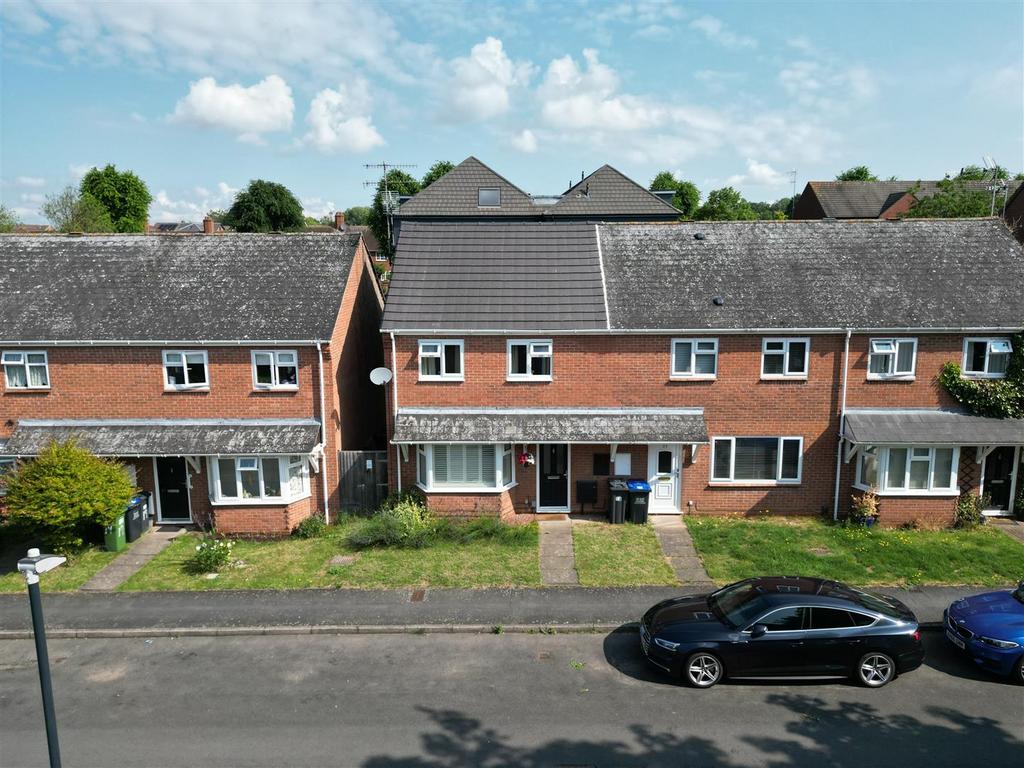 Queen Street, Leamington Spa 2 bed end of terrace house for sale £330,000