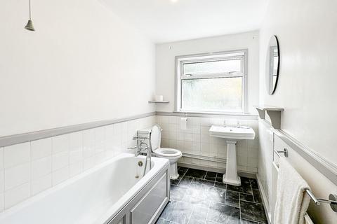 123 Marksbury Road, Bristol, BS3 5LA
