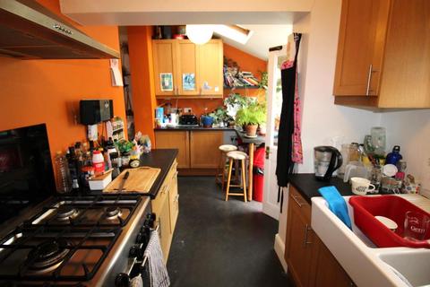 18 Eve Road, Bristol, BS5 0JX