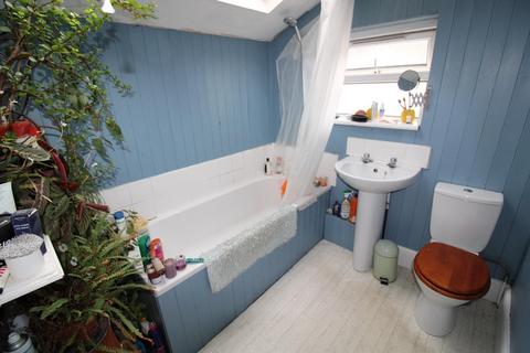 18 Eve Road, Bristol, BS5 0JX