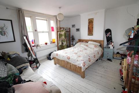 18 Eve Road, Bristol, BS5 0JX
