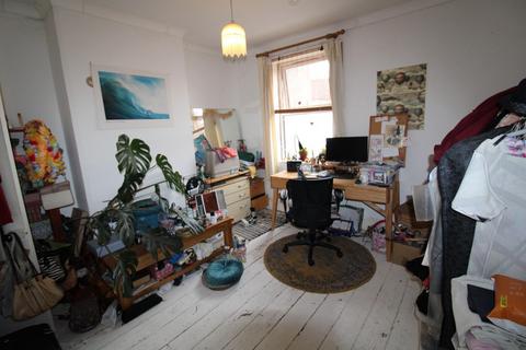 18 Eve Road, Bristol, BS5 0JX