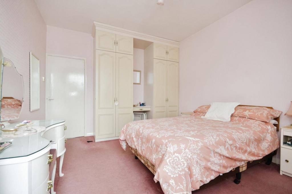 Bedroom no.1