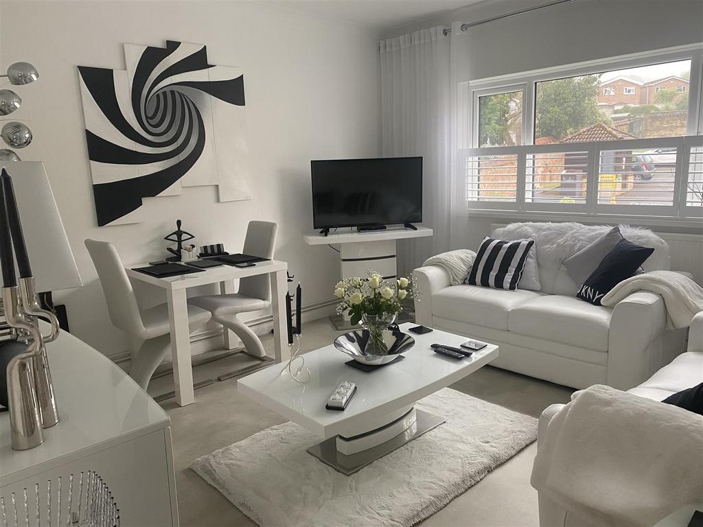 Runnymede, Sketty, Swansea 2 bed retirement property for sale £132,000