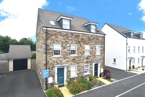 68 Carpenter Way, Tavistock, PL19 0FL
