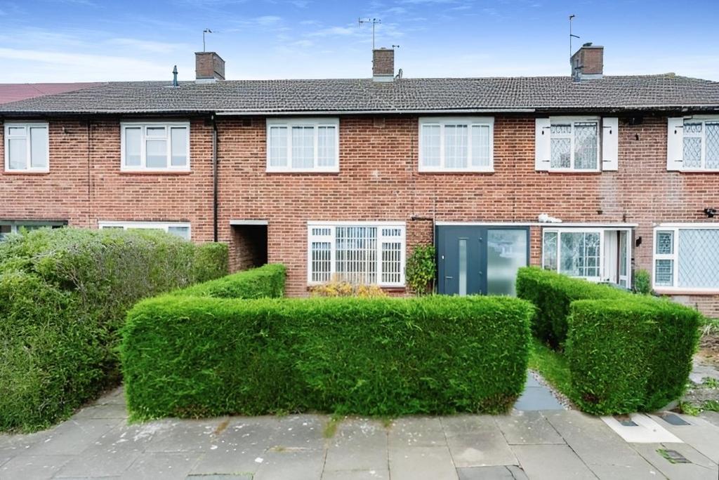 End Close, Hemel Hempstead HP3 4 bed terraced house for sale