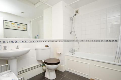 2 bedroom flat to rent, Lower Clapton Road, Clapton, London, E5