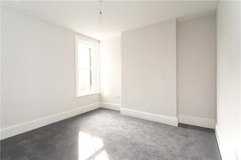 3 bedroom terraced house to rent, Mare Street, London, E8