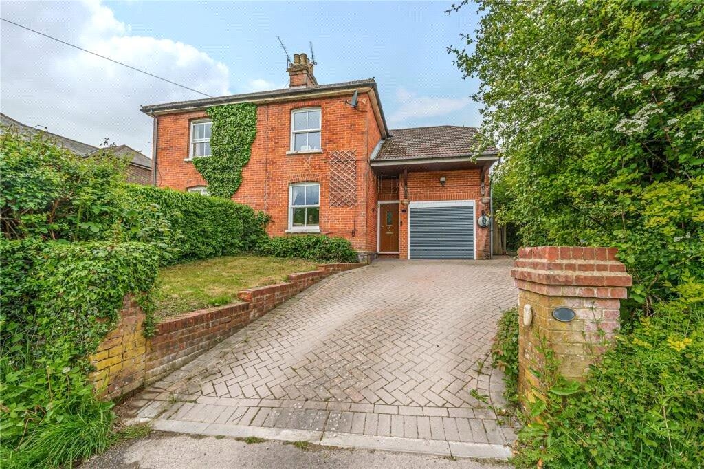 Rosemary Lane, Rowledge, Farnham, Surrey, GU10 3 bed semidetached house for sale £700,000