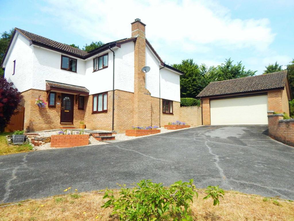 Newbery Close, Colyton, Devon 4 bed house for sale £550,000