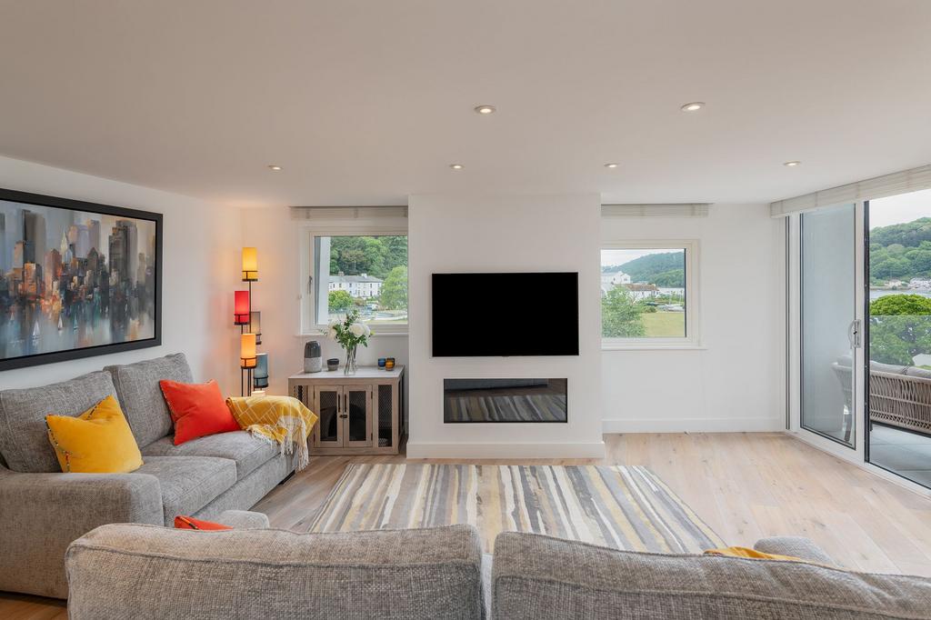 4 Sails, Dartmouth, Living Area