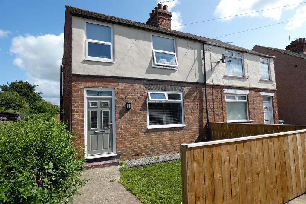 Imperial Crescent, StocktonOnTees, TS20 3 bed semidetached house for