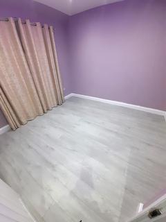 2 bedroom flat to rent, Greenford Road,  Greenford, UB6