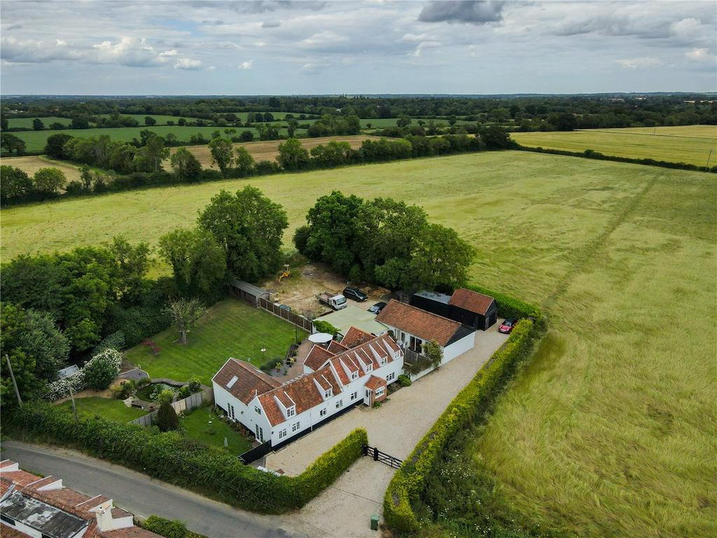 Cranes Road, Hethel, Norwich, Norfolk, NR14 6 bed detached house for