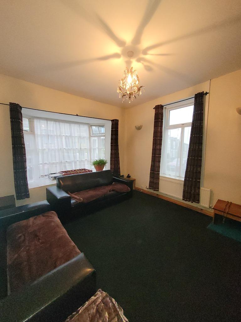 Dukes Brow, Blackburn, Lancashire 3 bed end of terrace house for sale