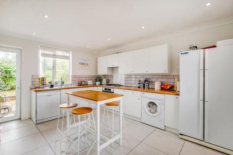 36 Worple Avenue, Isleworth, TW7 7JG