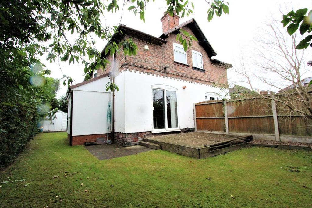 Red Lion Lane, Little Sutton 2 bed semidetached house for sale £220,000