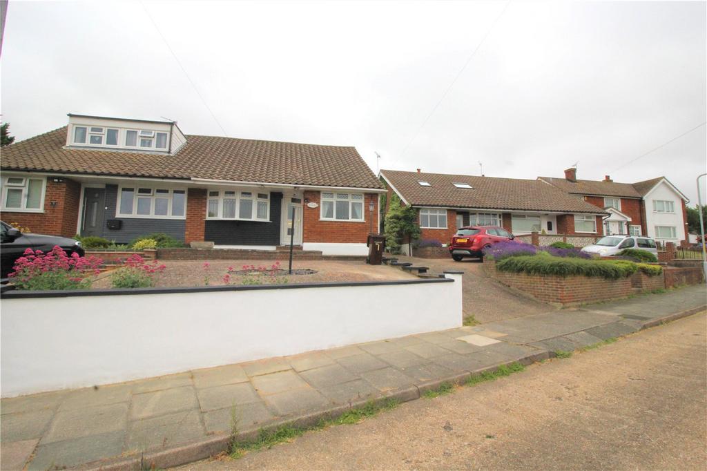 Biddenden Way, Istead Rise... 3 bed bungalow £1,700 pcm (£392 pw)