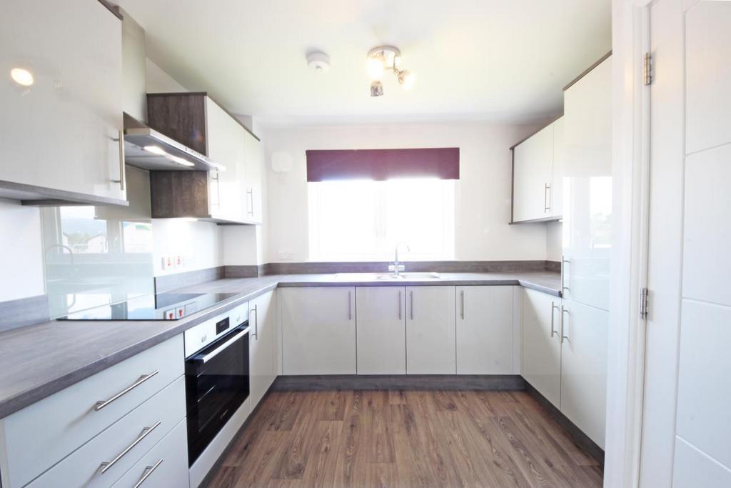 Ben Avon Place, Aviemore, PH22 1UY 2 bed flat to rent £895 pcm (£207 pw)