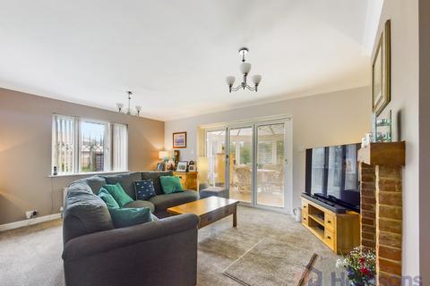 32a Cellar Hill, Lynsted, Sittingbourne, ME9 9QY