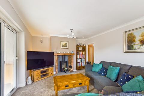 32a Cellar Hill, Lynsted, Sittingbourne, ME9 9QY
