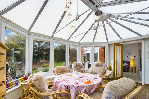 32a Cellar Hill, Lynsted, Sittingbourne, ME9 9QY