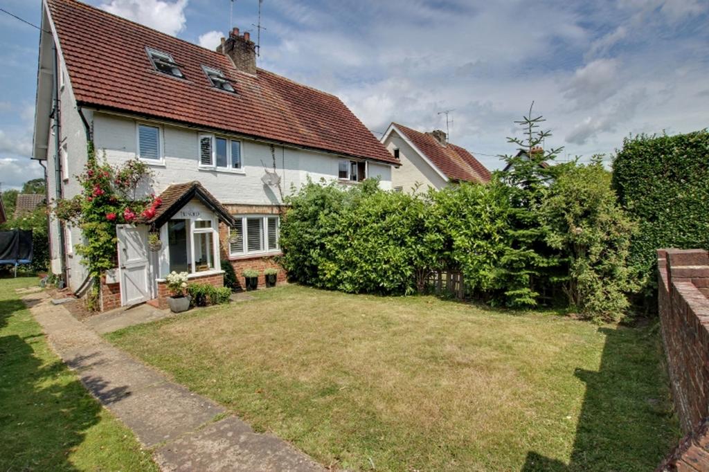 Wood Ride, Haywards Heath, RH16 4 bed semidetached house for sale £550,000