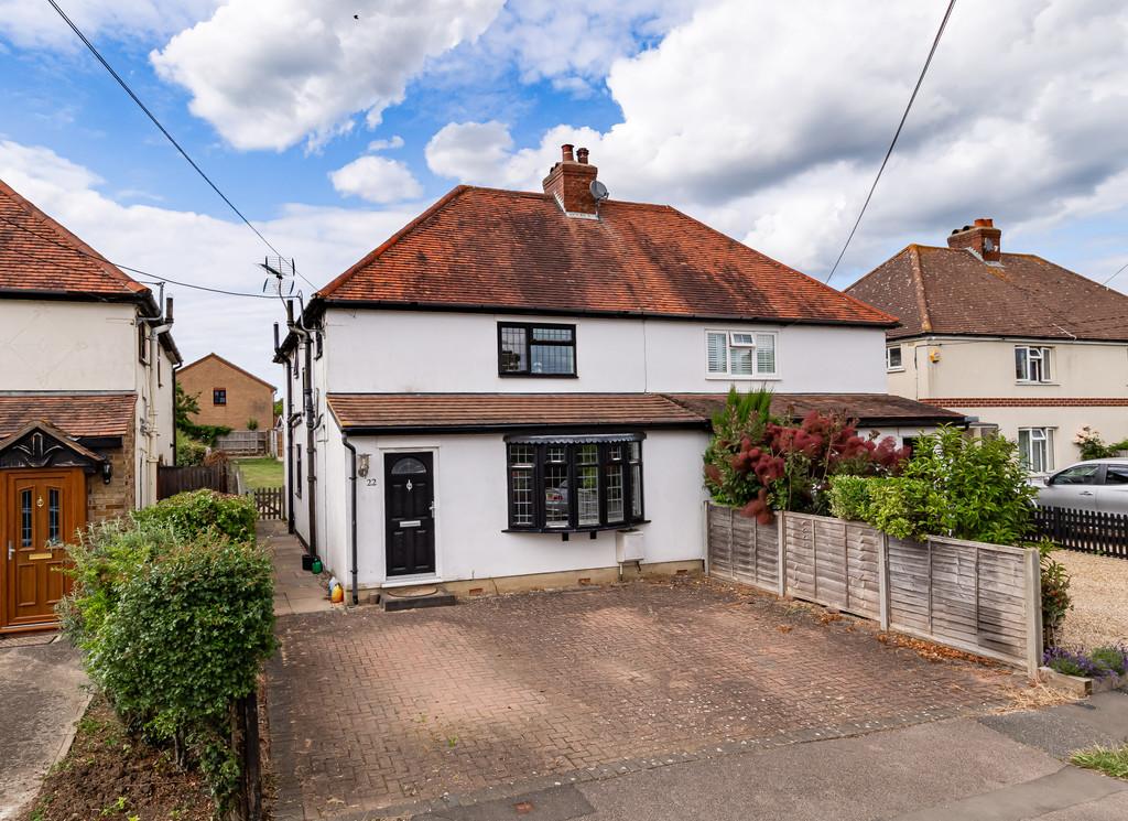 Carters Lane, Epping Green 3 bed semidetached house for sale £680,000