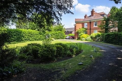 536 Crewe Road, Wistaston, Crewe, CW2 6PS