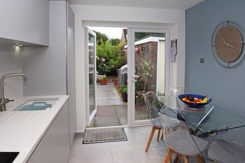 14 Sutherland Drive, Muxton, Telford, TF2 8PU