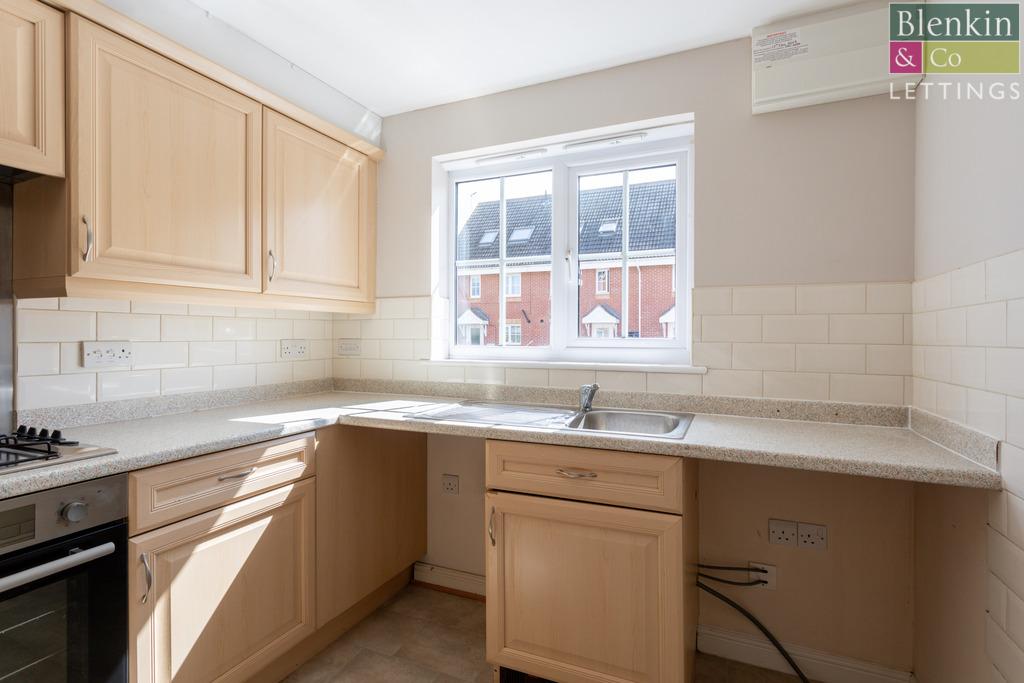 8 Salmond Road 12