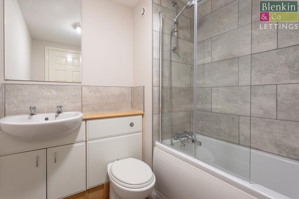 8 Salmond Road 3