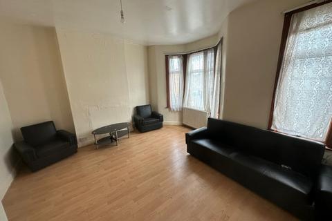 undefined, Manor Park E12