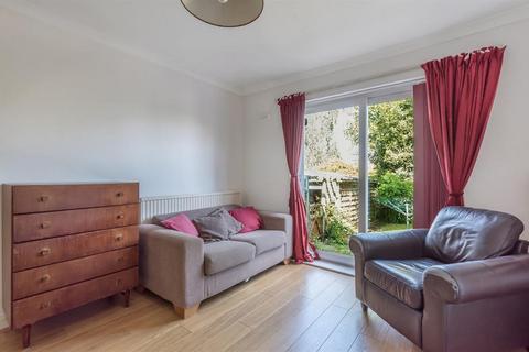 3 bedroom semi-detached house to rent, Coniston Avenue, Headington, Oxford, OX3